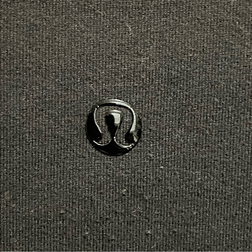 Lululemon Men’s V-neck Long Sleeve T-Shirt - Picture 7 of 9
